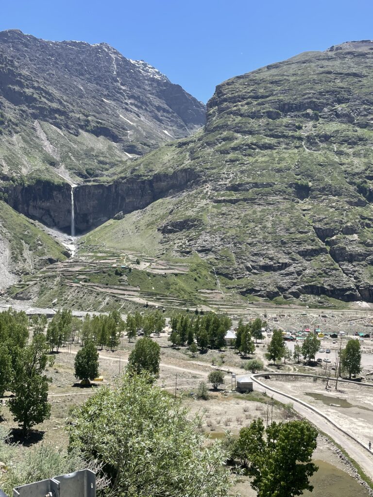 sissu waterfall view